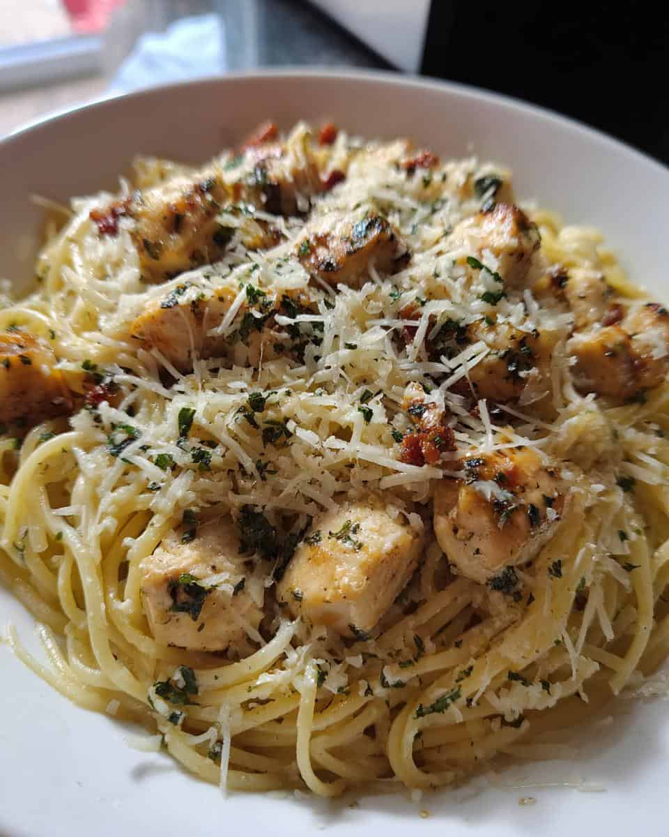 Garlic Parmesan Chicken Pasta Recipe - detail 2