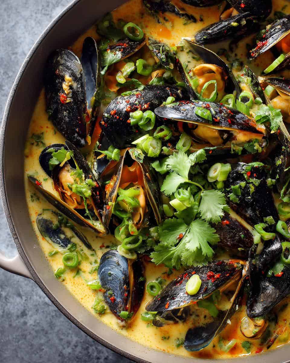 Thai Coconut Mussels - detail 1