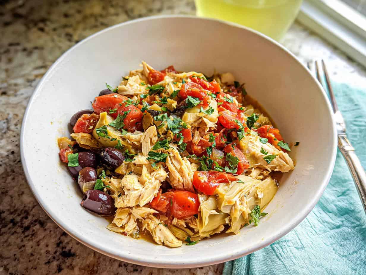 Crockpot Mediterranean Chicken Bowls: Drool Worthy in 6 Hours