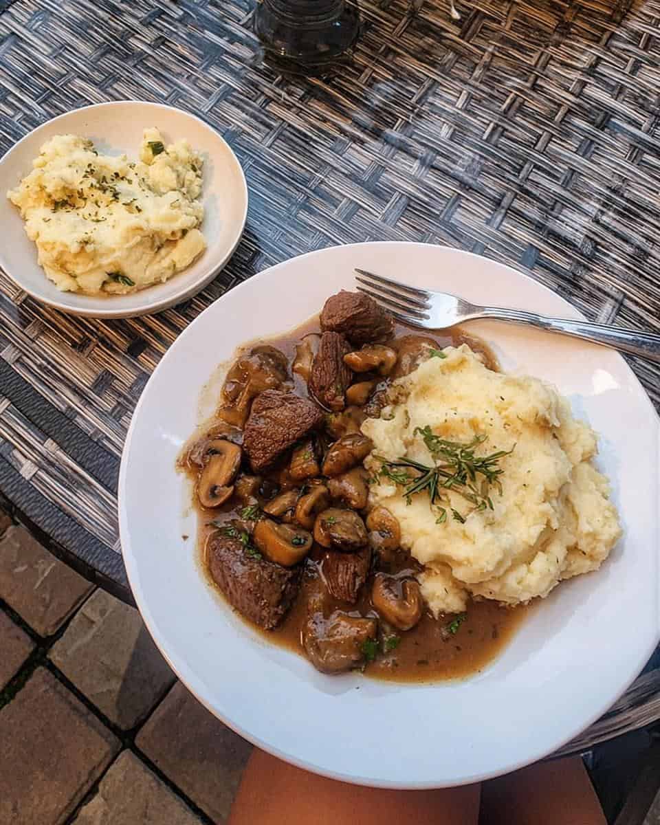Beef Tips with Mushroom Gravy - detail 3