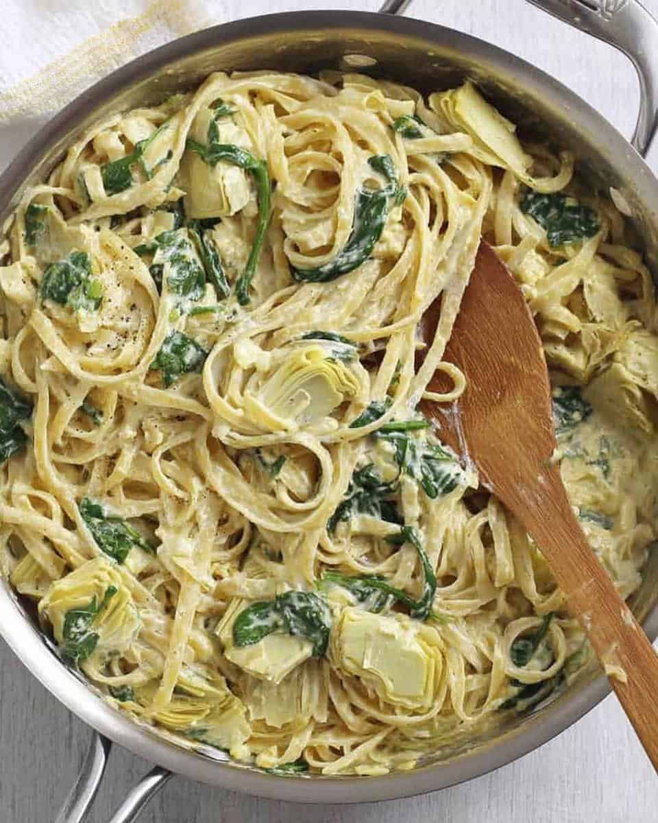 Creamy Spinach Artichoke One-Pot Pasta - detail 3